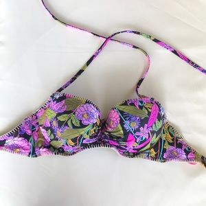 Victoria’s Secret Bikini Top